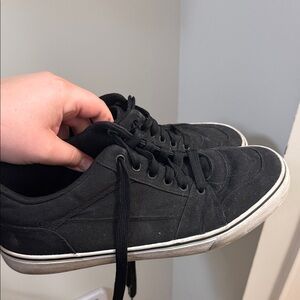men’s black sneakers